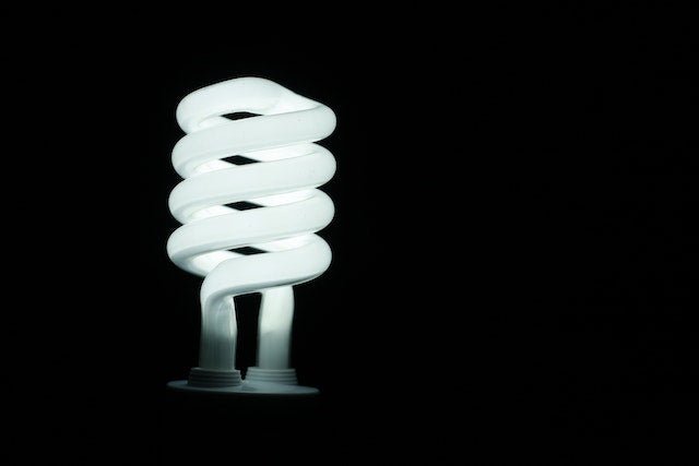 Recycling Fluorescent Lamps and Tubes: What You Need to Know - Lighting Supply Guy