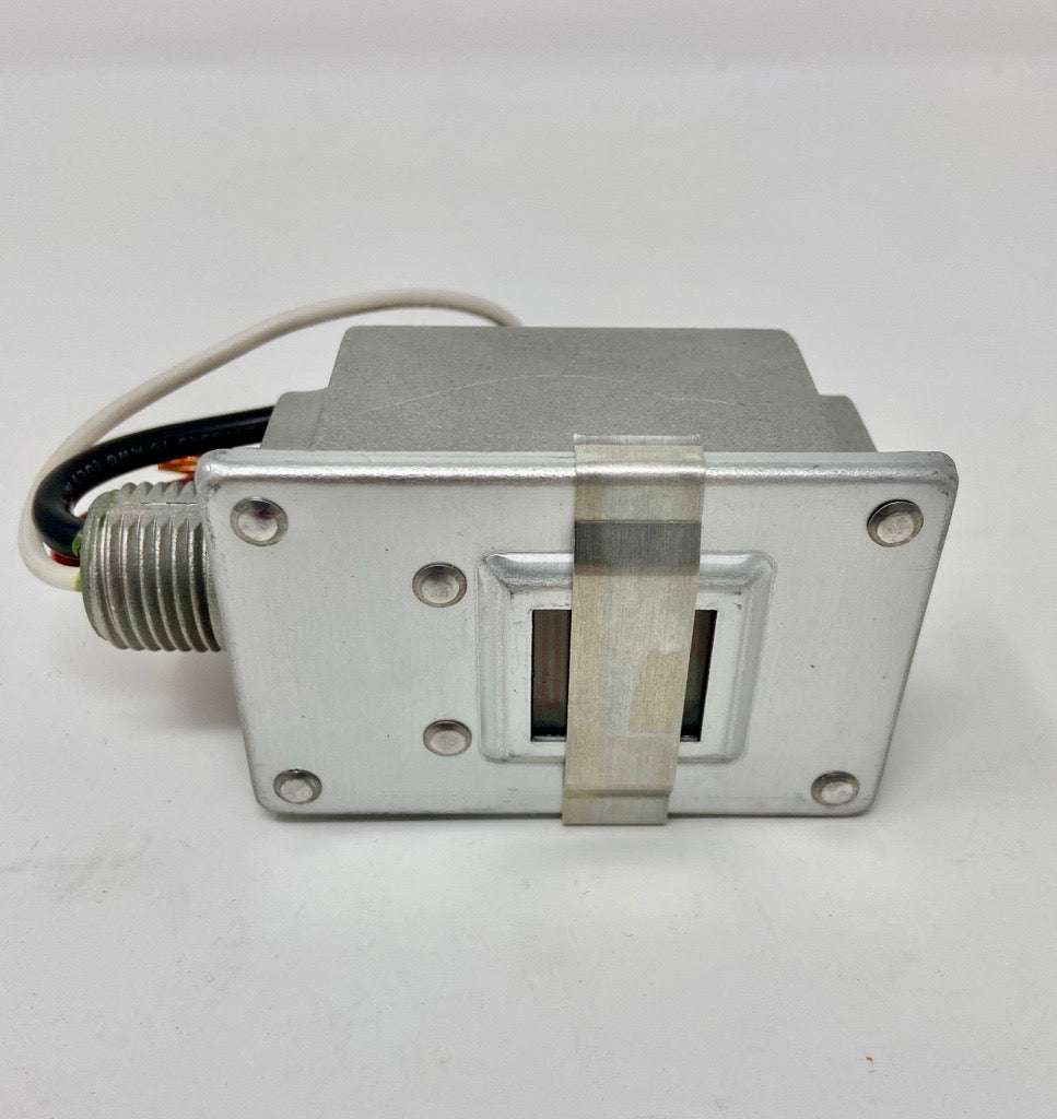 Paragon CW302-00 Photo Control, Conduit Wired Die, Cast Aluminum Housi ...
